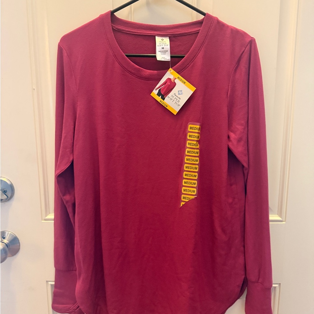 Womens Favorite Super Soft Top maroon Pull Over Round Neck Long Sleeve Medium